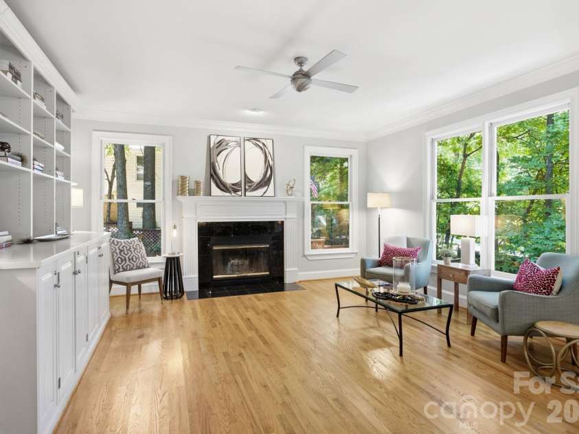 20011 Chapel Point Lane, Cornelius, NC 28031.  MLS# CAR4400824, YatesRealty ID 15384. 