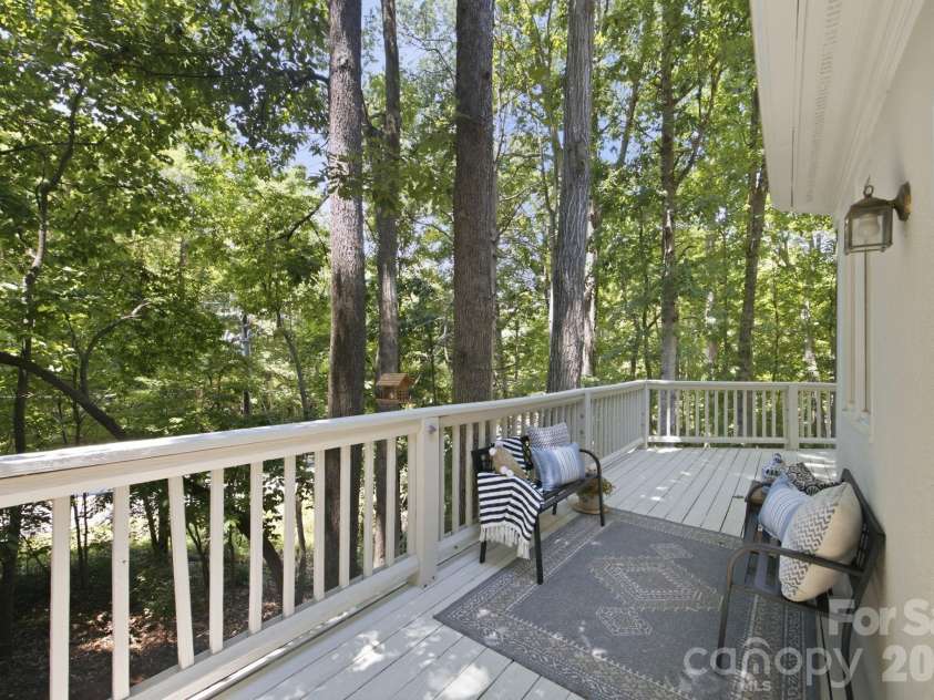 20011 Chapel Point Lane, Cornelius, NC 28031.  MLS# CAR4400824, YatesRealty ID 15384. 