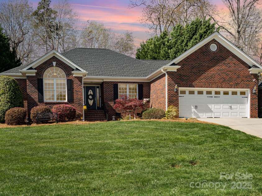 5400 Old Town Lane, Gastonia, NC 28056.  MLS# CAR4239615, YatesRealty ID 15384. Front Exterior