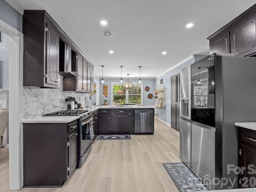 961 Confederate Avenue, Salisbury, NC 28144.  MLS# CAR4338214, YatesRealty ID 15385. 