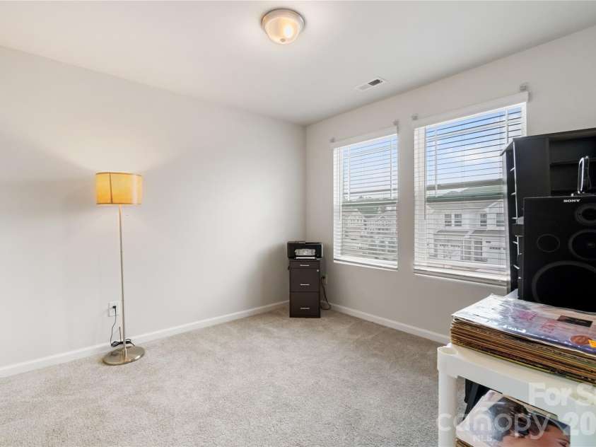 8032 Overmeadow Lane, Charlotte, NC 28269.  MLS# CAR4360268, YatesRealty ID 15386. 