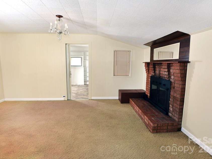 709 Sunset Drive, Salisbury, NC 28147.  MLS# CAR4258439, YatesRealty ID 15387. 