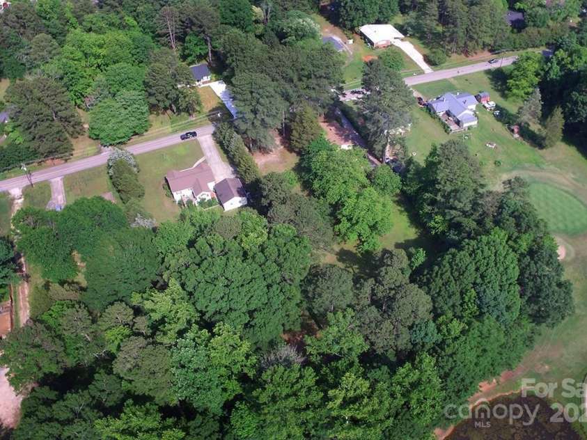 709 Sunset Drive, Salisbury, NC 28147.  MLS# CAR4258439, YatesRealty ID 15387. 