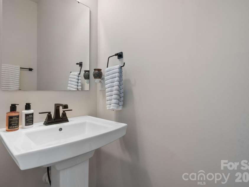 910 Prince Garrett Way, Denver, NC 28037.  MLS# CAR4362481, YatesRealty ID 15388. 