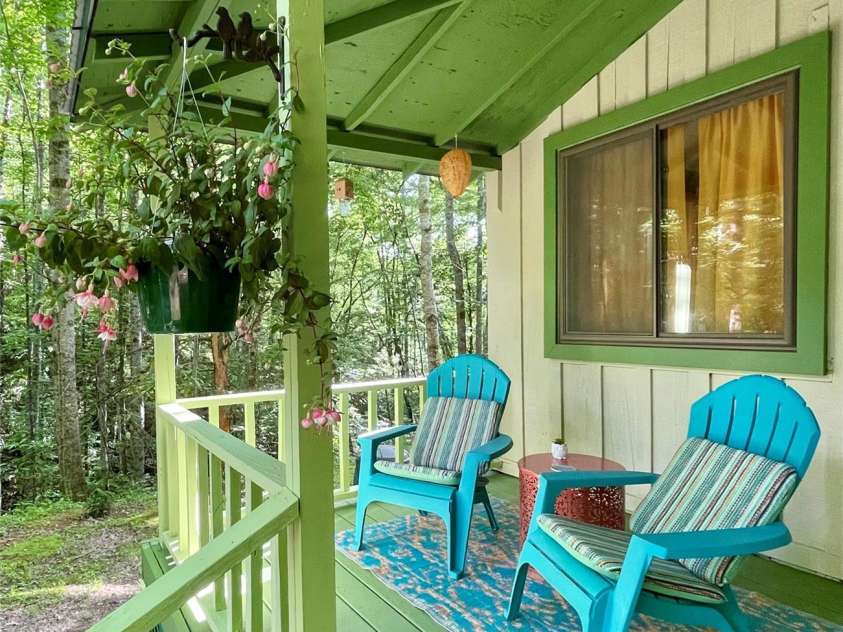 180 Valley Lane, Bryson City, NC 28713.  MLS# CAR4203621, YatesRealty ID 1539. 