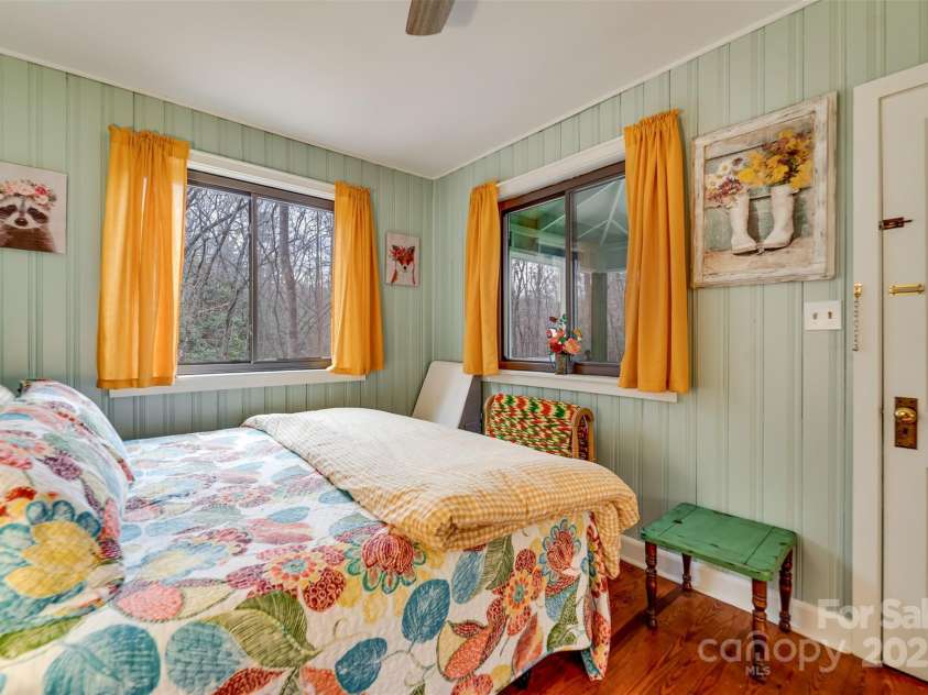 180 Valley Lane, Bryson City, NC 28713.  MLS# CAR4203621, YatesRealty ID 1539. 