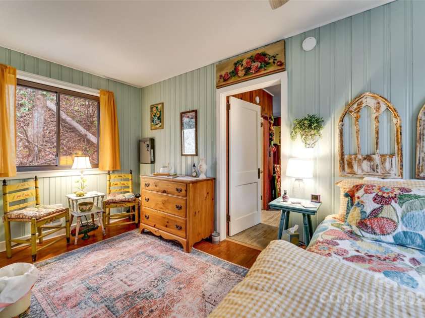 180 Valley Lane, Bryson City, NC 28713.  MLS# CAR4203621, YatesRealty ID 1539. 