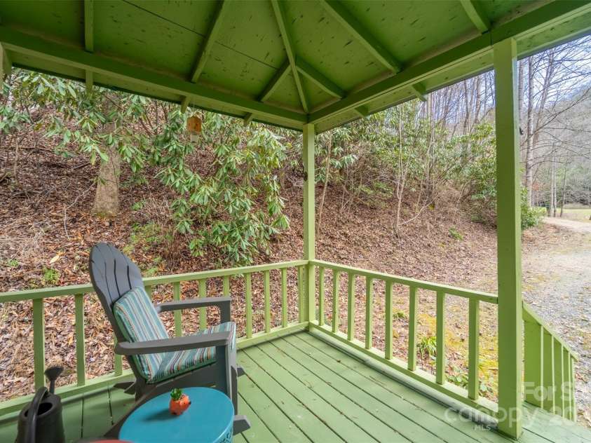 180 Valley Lane, Bryson City, NC 28713.  MLS# CAR4203621, YatesRealty ID 1539. 