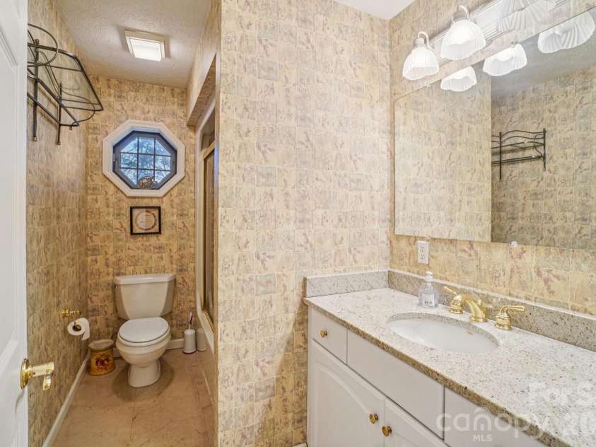 4634 Harbor View Terrace, Morganton, NC 28655.  MLS# CAR4407190, YatesRealty ID 1539. 