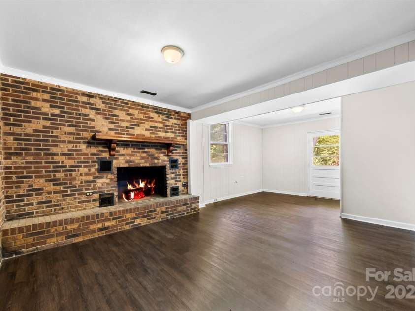 806 Boyce Street, Kings Mountain, NC 28086.  MLS# CAR4284469, YatesRealty ID 1539. 