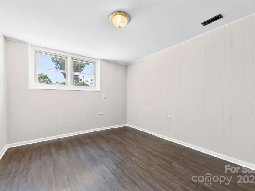 806 Boyce Street, Kings Mountain, NC 28086.  MLS# CAR4284469, YatesRealty ID 1539. 