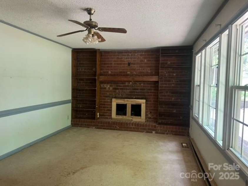 140 Porter Road, Statesville, NC 28625.  MLS# CAR4258870, YatesRealty ID 15390. 