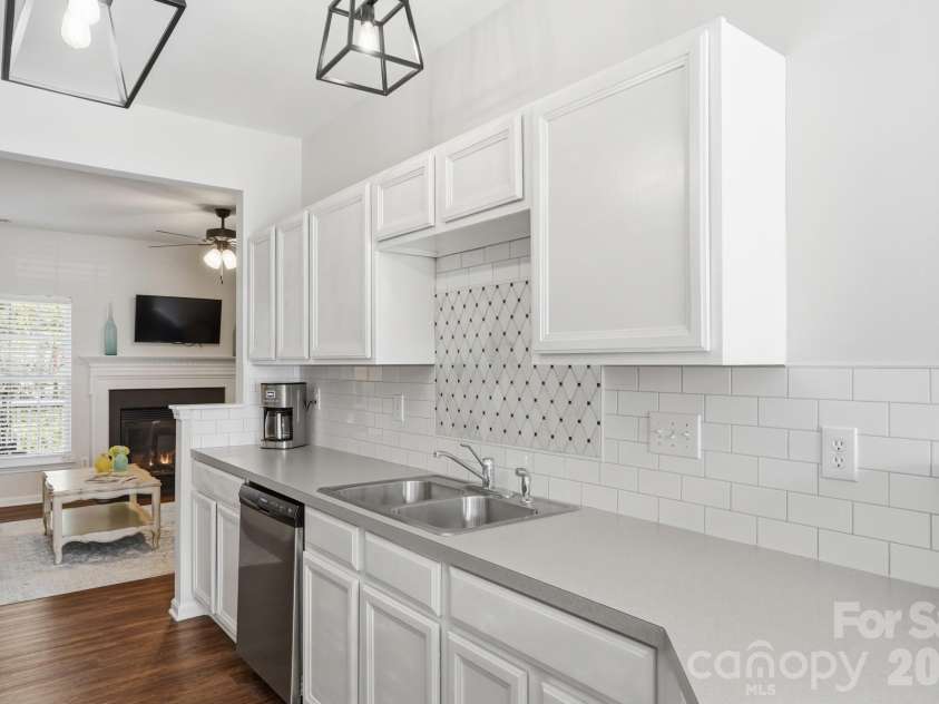 2005 Cramerton Village Drive, Cramerton, NC 28032.  MLS# CAR4364930, YatesRealty ID 15390. 