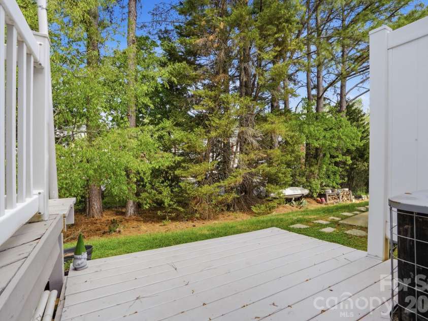 2005 Cramerton Village Drive, Cramerton, NC 28032.  MLS# CAR4364930, YatesRealty ID 15390. 