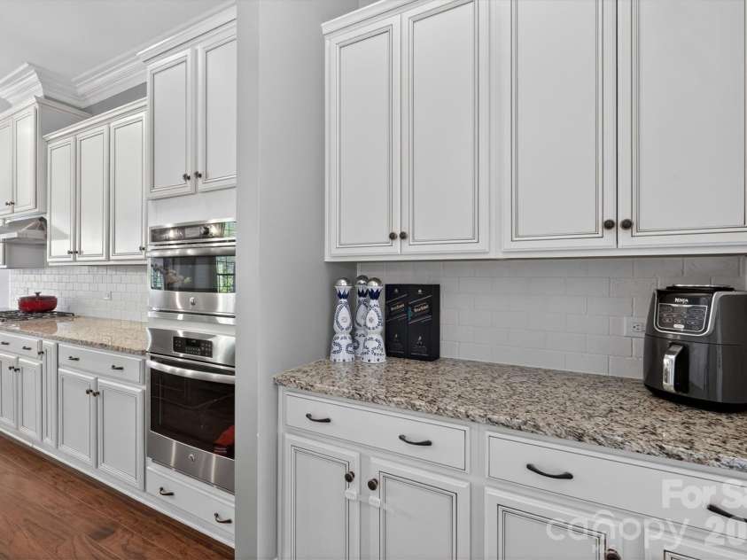 2800 Bevis Lane, Waxhaw, NC 28173.  MLS# CAR4366294, YatesRealty ID 15391. 