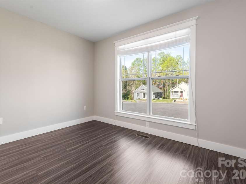 1022 Padgett Place, Black Mountain, NC 28711.  MLS# CAR4356675, YatesRealty ID 15392. 