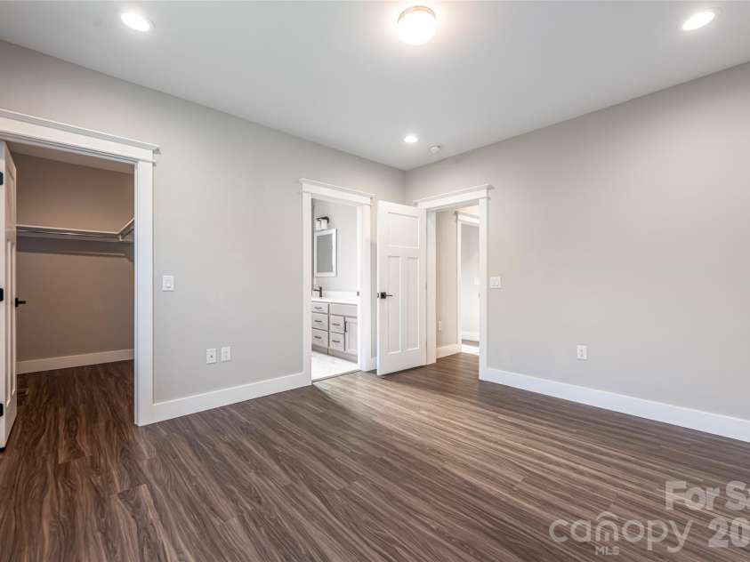 1022 Padgett Place, Black Mountain, NC 28711.  MLS# CAR4356675, YatesRealty ID 15392. 