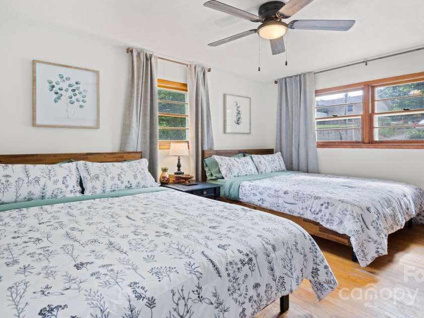 114 JP Huggins Drive, Hendersonville, NC 28791.  MLS# CAR4252464, YatesRealty ID 15394. 