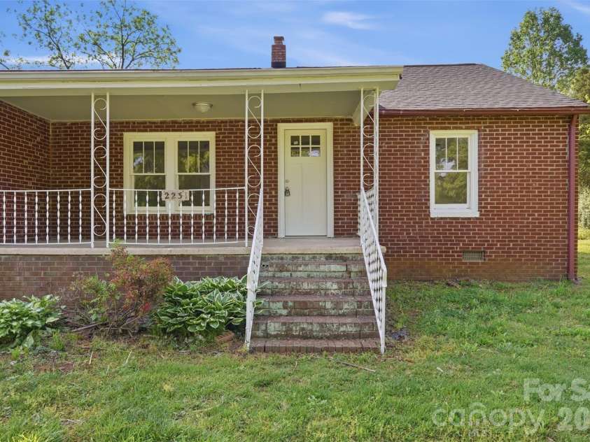 2231 Claremont Road, Newton, NC 28658.  MLS# CAR4367733, YatesRealty ID 15394. 