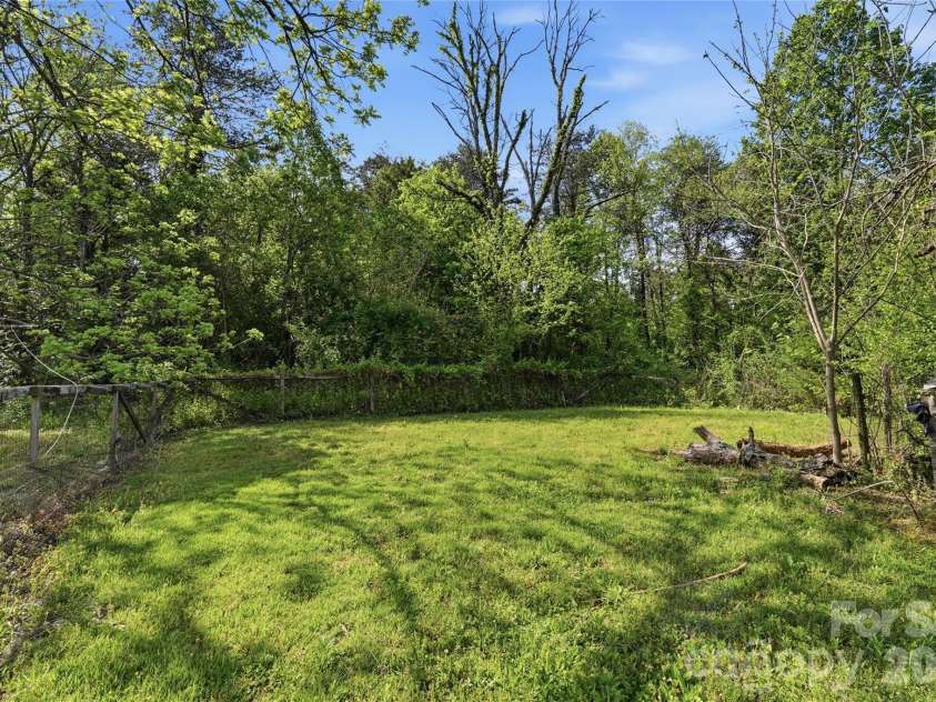 2231 Claremont Road, Newton, NC 28658.  MLS# CAR4367733, YatesRealty ID 15394. 