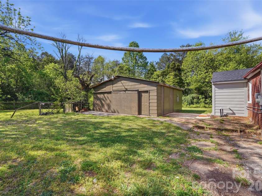 2231 Claremont Road, Newton, NC 28658.  MLS# CAR4367733, YatesRealty ID 15394. 