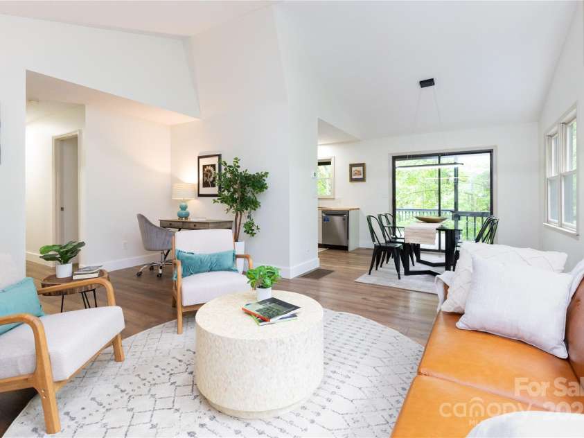 214 Hidden Creek Lane, Burnsville, NC 28714.  MLS# CAR4258635, YatesRealty ID 15395. 