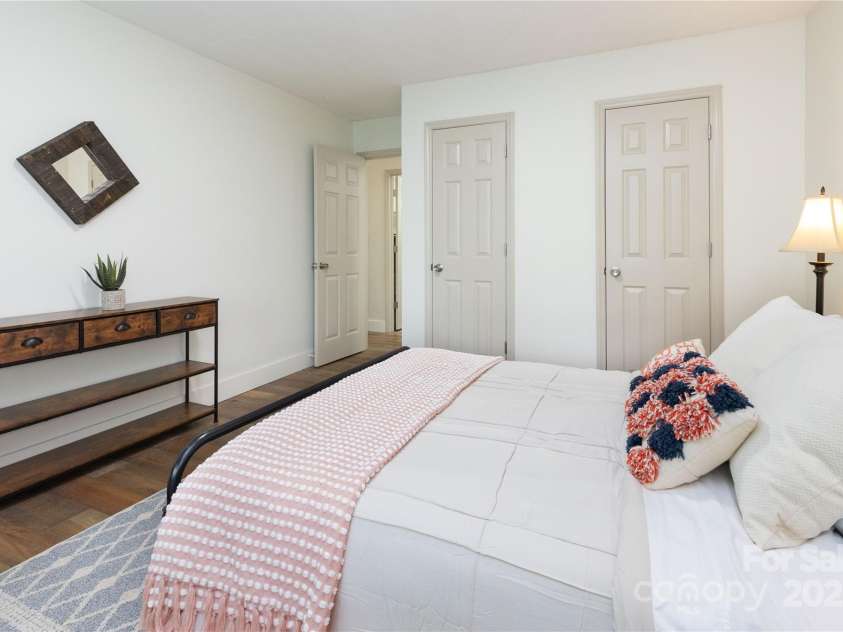 214 Hidden Creek Lane, Burnsville, NC 28714.  MLS# CAR4258635, YatesRealty ID 15395. 