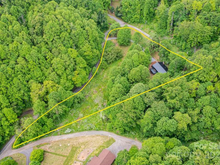 214 Hidden Creek Lane, Burnsville, NC 28714.  MLS# CAR4258635, YatesRealty ID 15395. 