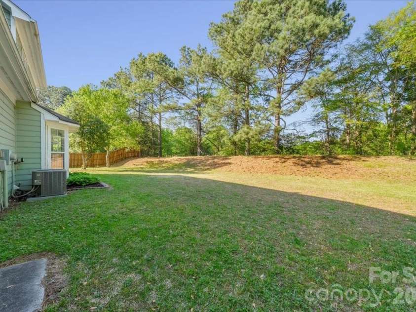 3120 Terra Glen Court, Matthews, NC 28105.  MLS# CAR4370490, YatesRealty ID 15395. 