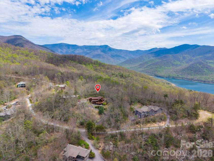 6 Orchard Knob Lane, Black Mountain, NC 28711.  MLS# CAR4370496, YatesRealty ID 15396. 