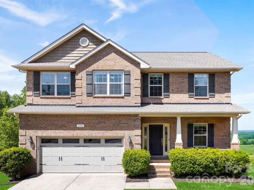 2548 Flintshire Lane, Gastonia, NC 28056.  MLS# CAR4372857, YatesRealty ID 15397. 