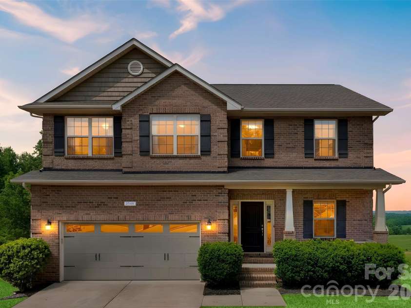 2548 Flintshire Lane, Gastonia, NC 28056.  MLS# CAR4372857, YatesRealty ID 15397. 