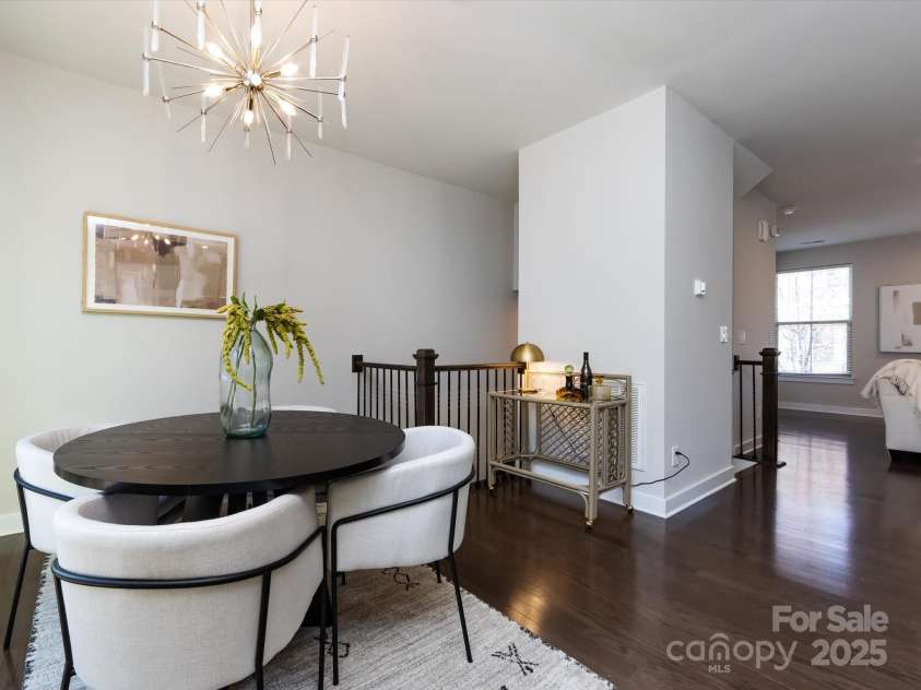 1814 Shumard Lane, Charlotte, NC 28205.  MLS# CAR4235562, YatesRealty ID 15399. 
