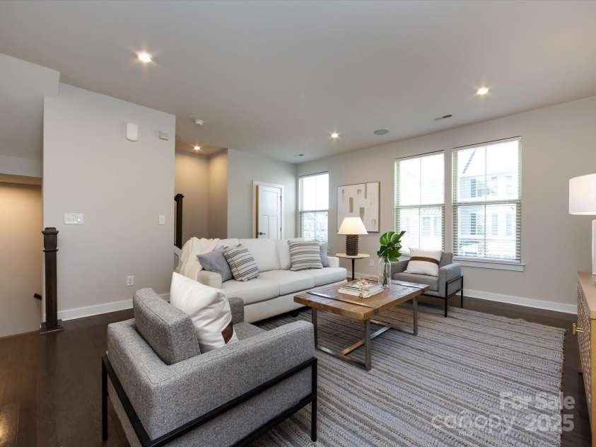 1814 Shumard Lane, Charlotte, NC 28205.  MLS# CAR4235562, YatesRealty ID 15399. 