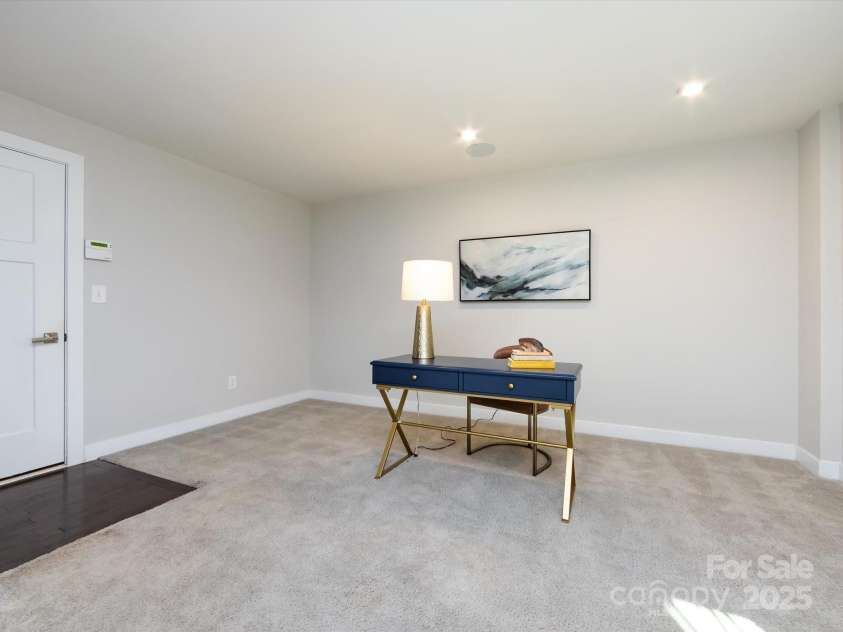 1814 Shumard Lane, Charlotte, NC 28205.  MLS# CAR4235562, YatesRealty ID 15399. 