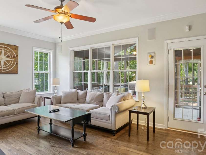 5212 Shannamara Drive, Matthews, NC 28104.  MLS# CAR4372618, YatesRealty ID 15399. 