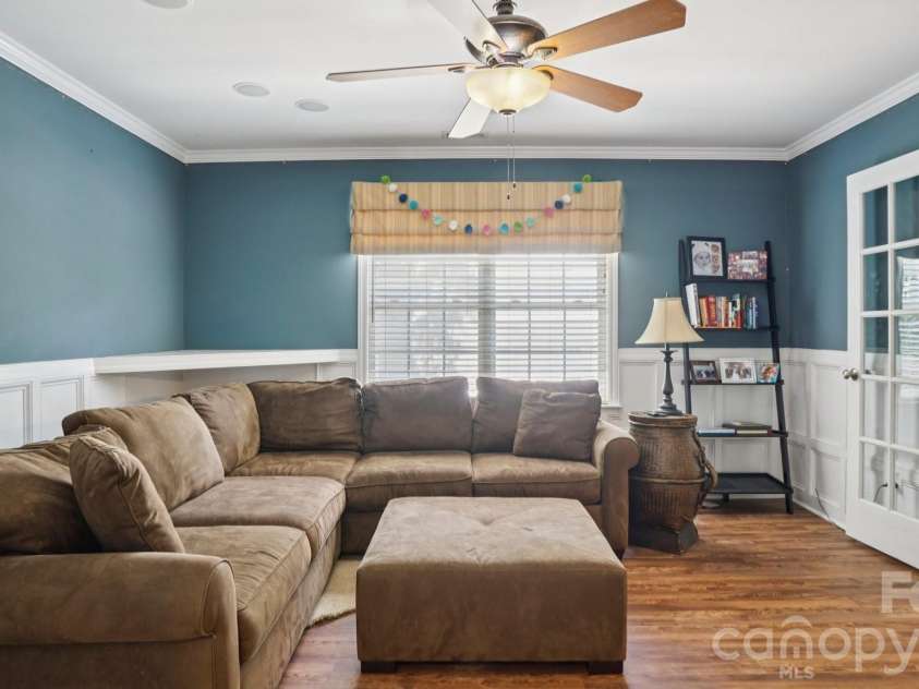 5212 Shannamara Drive, Matthews, NC 28104.  MLS# CAR4372618, YatesRealty ID 15399. 