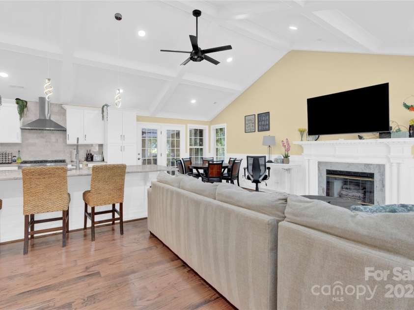 6236 Old Corral Street, Charlotte, NC 28277.  MLS# CAR4162890, YatesRealty ID 154. 