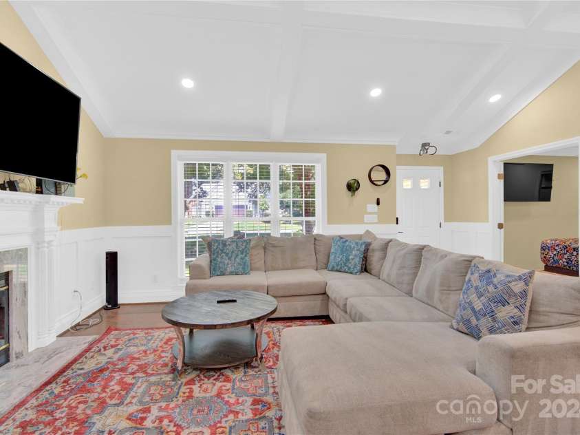 6236 Old Corral Street, Charlotte, NC 28277.  MLS# CAR4162890, YatesRealty ID 154. 