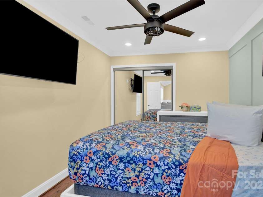 6236 Old Corral Street, Charlotte, NC 28277.  MLS# CAR4162890, YatesRealty ID 154. 