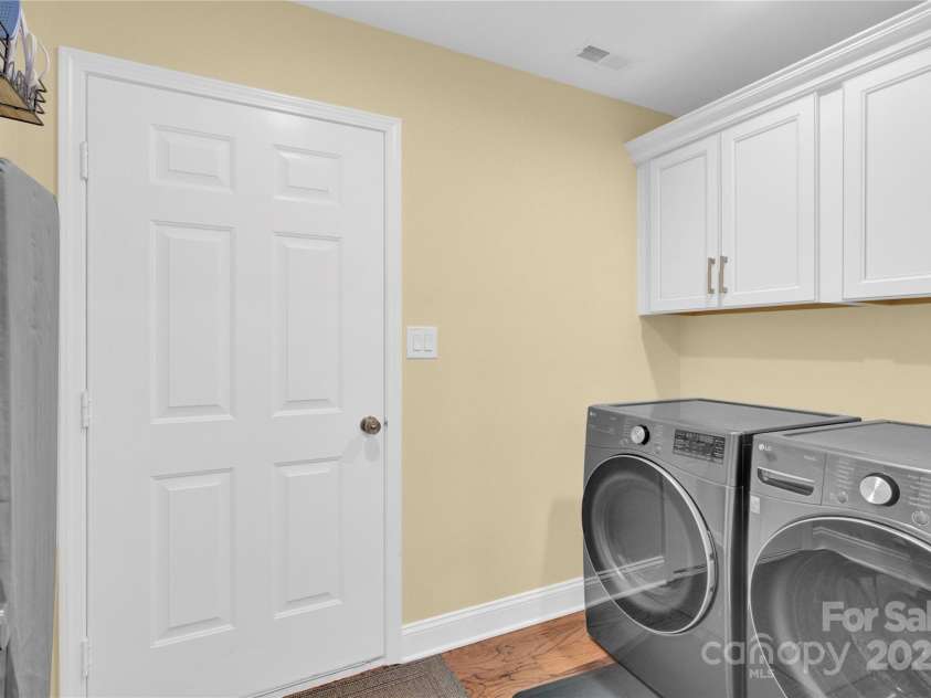 6236 Old Corral Street, Charlotte, NC 28277.  MLS# CAR4162890, YatesRealty ID 154. 