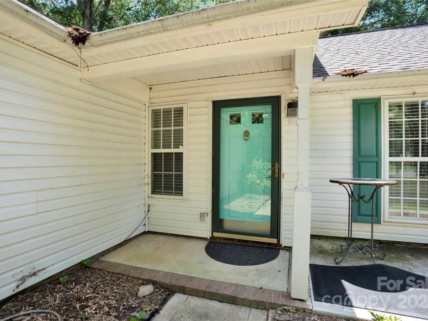 6236 Old Corral Street, Charlotte, NC 28277.  MLS# CAR4162890, YatesRealty ID 154. 