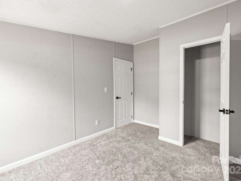 1133 Lynn Lane, Catawba, NC 28609.  MLS# CAR4275480, YatesRealty ID 1540. Closet in bedroom 2