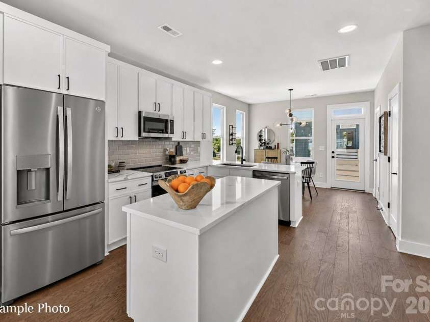554 Rountree Road, Charlotte, NC 28217.  MLS# CAR4250166, YatesRealty ID 15403. 