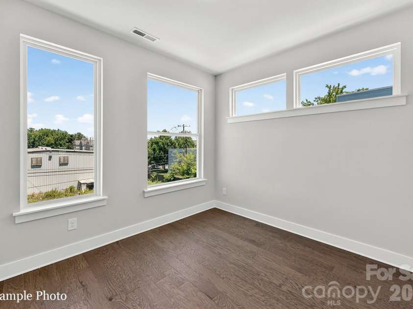 554 Rountree Road, Charlotte, NC 28217.  MLS# CAR4250166, YatesRealty ID 15403. 