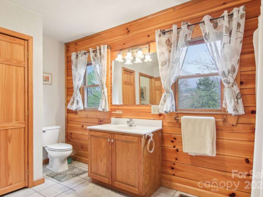 36 Cheyenne Court, Maggie Valley, NC 28751.  MLS# CAR4243964, YatesRealty ID 15405. 