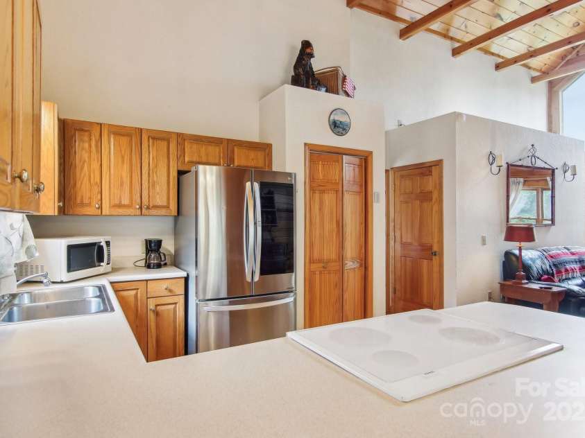 36 Cheyenne Court, Maggie Valley, NC 28751.  MLS# CAR4243964, YatesRealty ID 15405. 