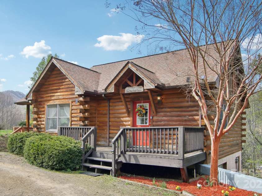 36 Cheyenne Court, Maggie Valley, NC 28751.  MLS# CAR4243964, YatesRealty ID 15405. Front of beautiful log home