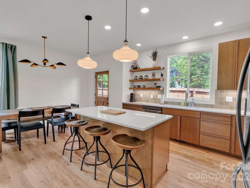30 Spaulding Drive, Candler, NC 28715.  MLS# CAR4255062, YatesRealty ID 15406. Custom kitchen