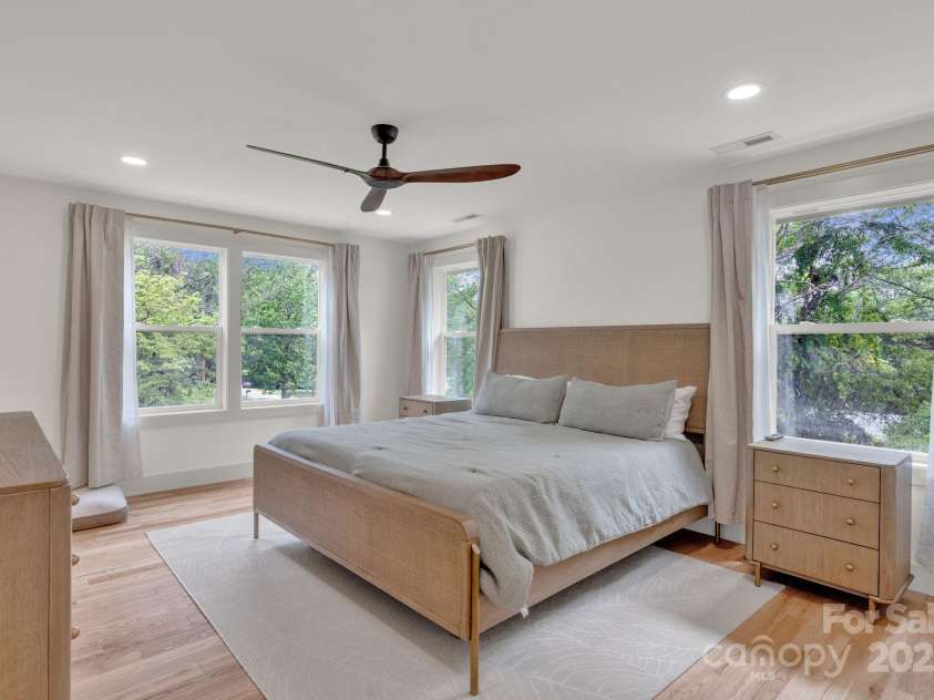 30 Spaulding Drive, Candler, NC 28715.  MLS# CAR4255062, YatesRealty ID 15406. Primary bedroom